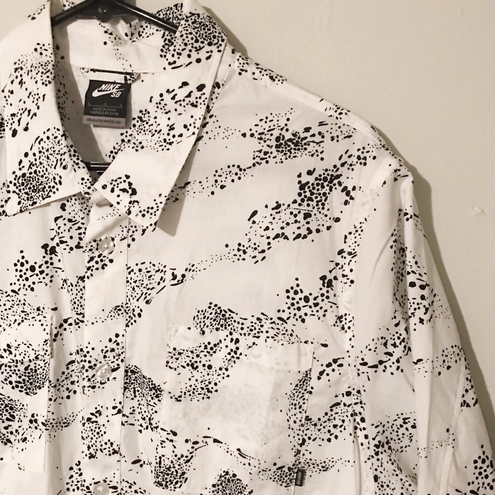 ‼️ F L A S H - S A L E ‼️ Nike SB  Large button up